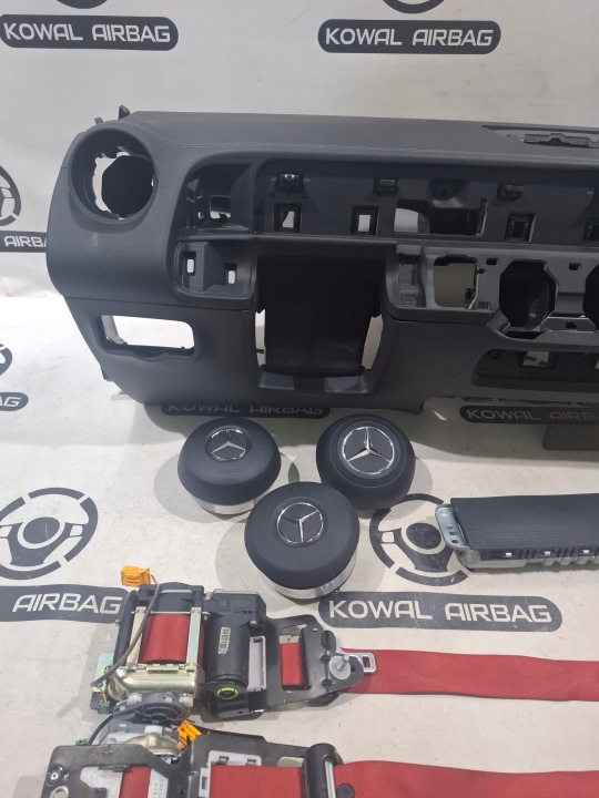 фото №8, Mercedes glb x247 247 торпедо консоль подушка  подушки ремені оригінал демонтаж