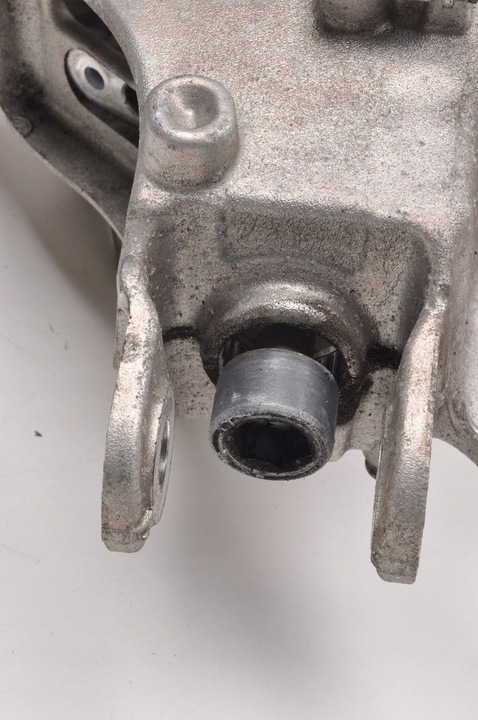 фото №11, Ferrari portofino 3.9 f164 поворотный кулак правый зад 28c90002 338117