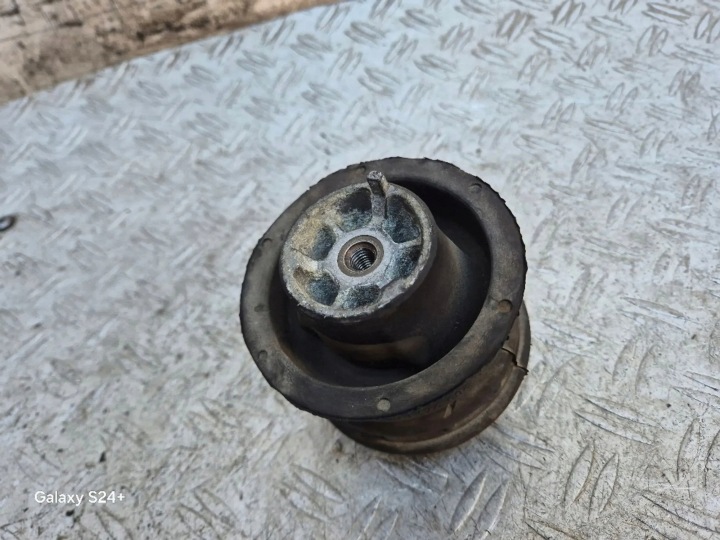 фото №6, Передня подушка двигуна chrysler crossfire a2032410413 3.2l бензин