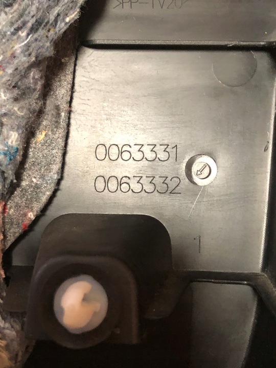 фото №12, Citroen оригінальний номер 96819294zd оббивка багажника c5 iii