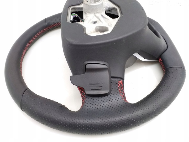 фото №14, Ford focus 2023 кермо