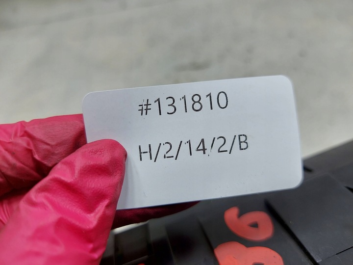 фото №9, Audi a4 s4 b6 8e 8h 2003 панель кондиционера