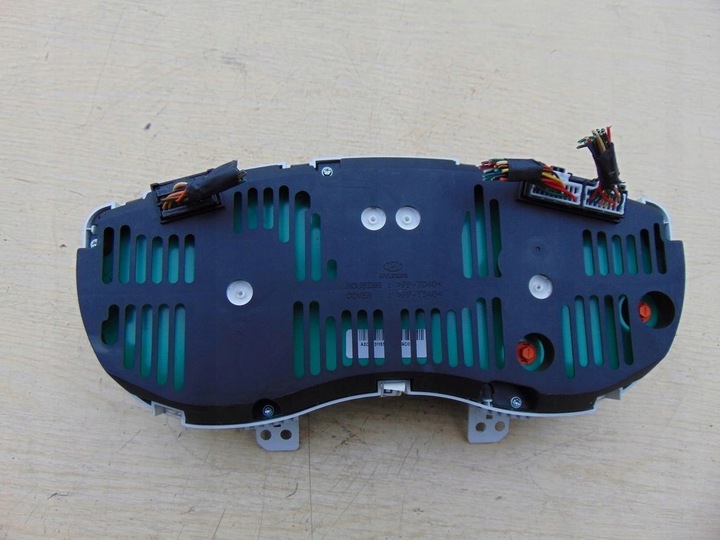 фото №5, Спидометр hyundai i20 2008 94003-1j250 европа