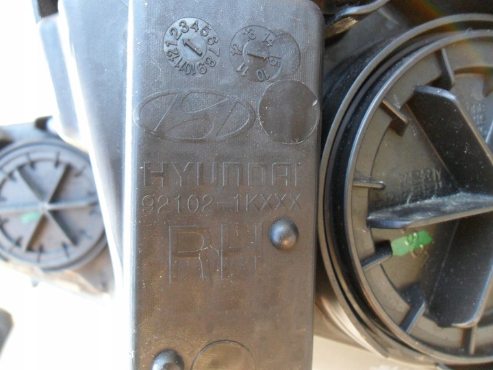 фото №16, Hyundai ix20 лампа правая правый перед 92102-1kxxx