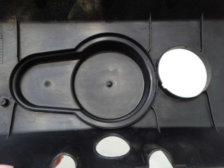 фото №6, Кришка клапанів захист двигуна vw t5 2.5 tdi bnz 070103503e