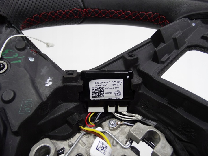 фото №11, Vw golf viii gti 2020+ руль кожаный лепестки красная nić 5h0959542c
