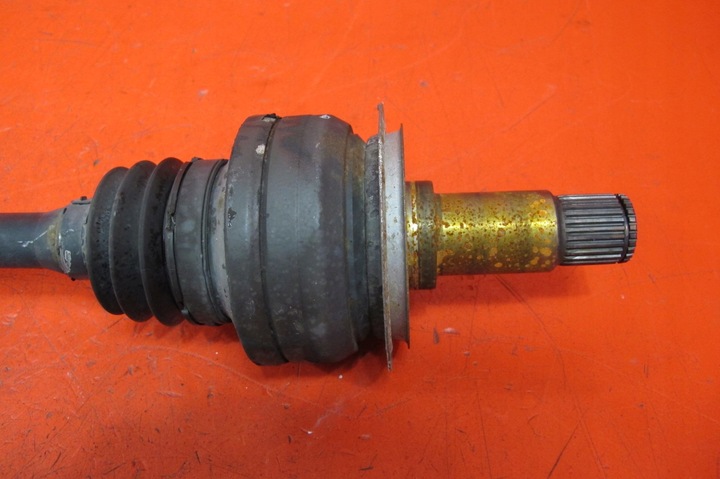 фото №4, Mercedes c-klasa w204 2.2 cdi 651911 полуось левая зад задняя