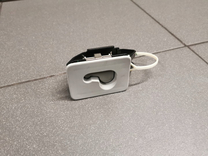 фото №1, Тримач ролети праві audi a6 c6 рестайлінг 4f9861736b