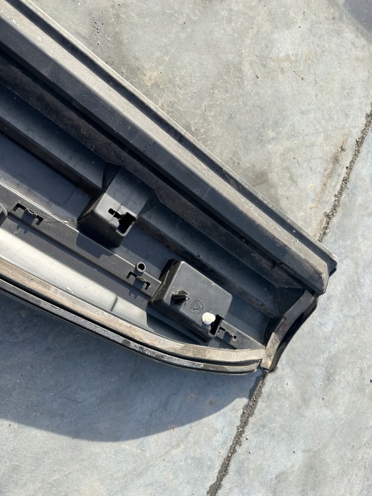 фото №12, Молдинг двері праві перед audi q7 4m0853060e