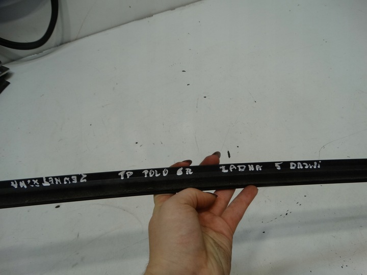 фото №8, Планка накладка наружная левый зад vw polo 6r 5 дверь 6r4837477