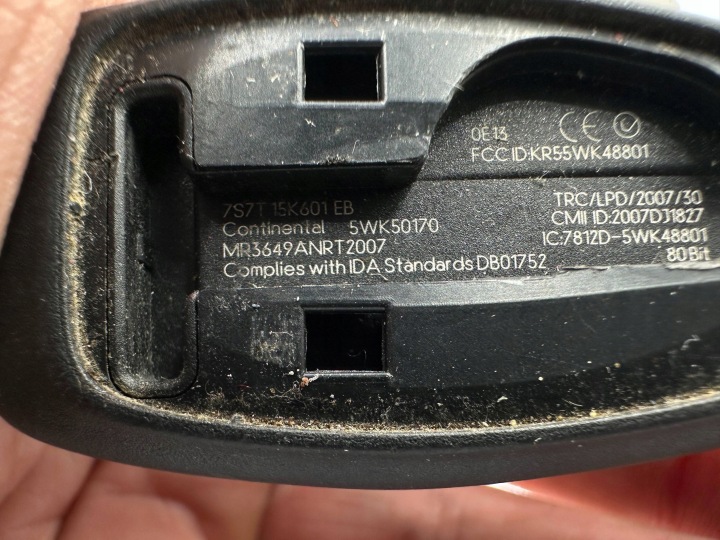 фото №7, Ключ ключ pilot keyless ford fiesta mk8 kuga c-max ii 7s7t-15k601-eb