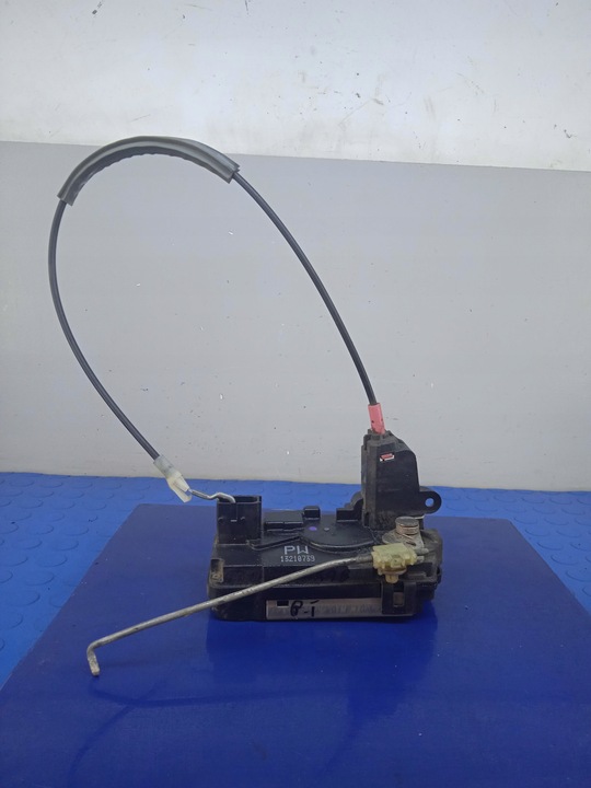 фото №1, Opel zafira b замок дверь правый зад 5 pin 13210739