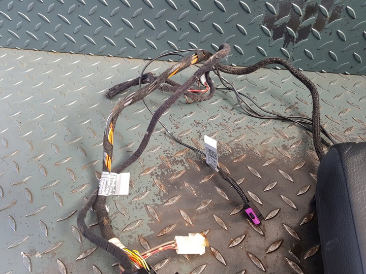 фото №7, Підлокітник тунелю середнього шкіра бардачок телефону bmw x5 e53 дорестайлінг