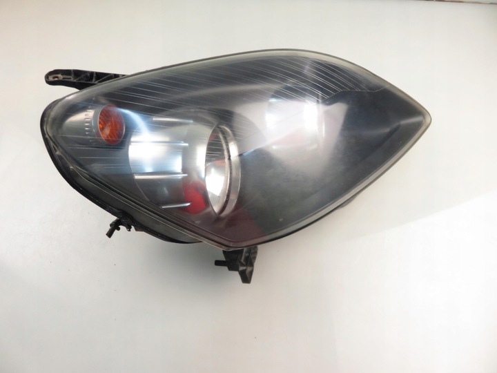 фото №11, Лампа права передня opel zafira b a05 24451053