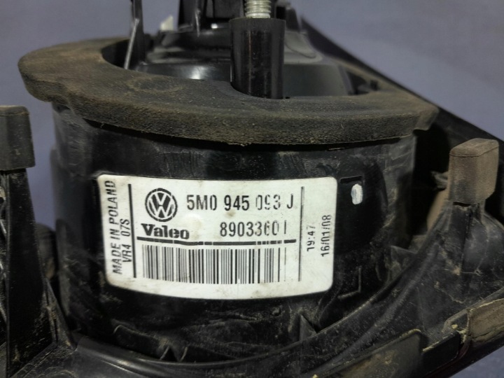 фото №6, Vw golf v plus хэтчбек фара зад левая внутренняя 5m0945093j