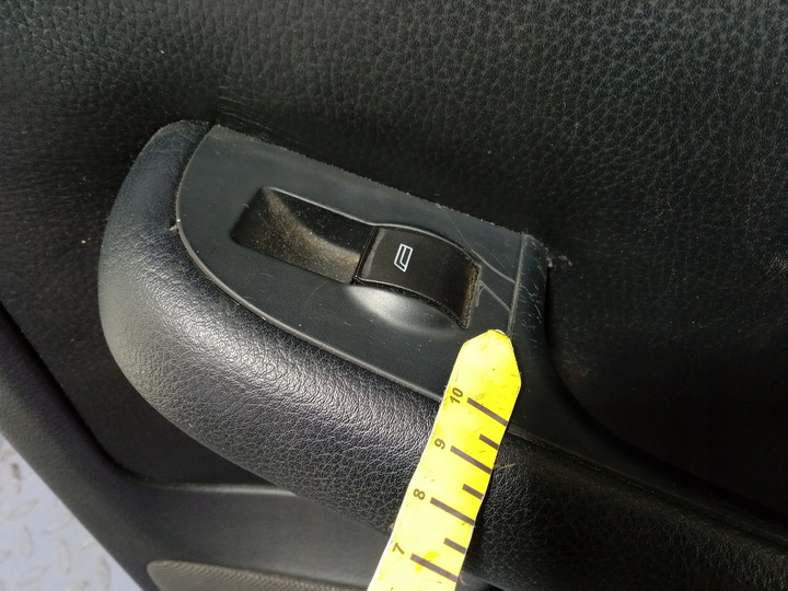 фото №10, A6 c5 avant обивка дверь зад правая ролета