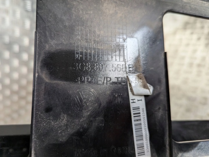 фото №10, Volkswagen arteon 2020-2024 рестайлинг r-line спойлер диффузор зад заднее
