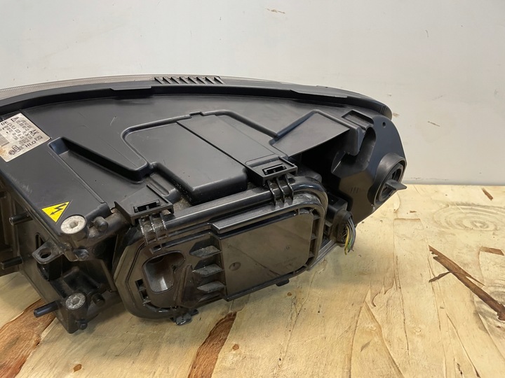 фото №9, Audi a6 c6 лампа правая bi ксенон перед передняя