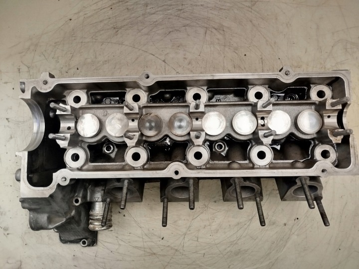 фото №10, Головка двигателя bmw 2244977 1.7 tds 174t1