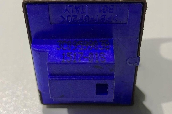 фото №2, Кнопка открывания заливка топлива vw passat b7 аксессуар 365 3c0959903b