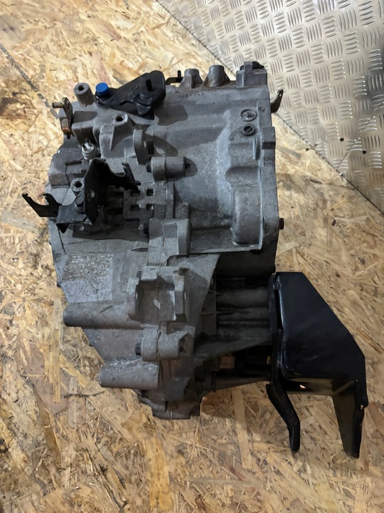 фото №4, Volvo v40 s40 1,9dci механическая коробка передач коробки передач 1023825