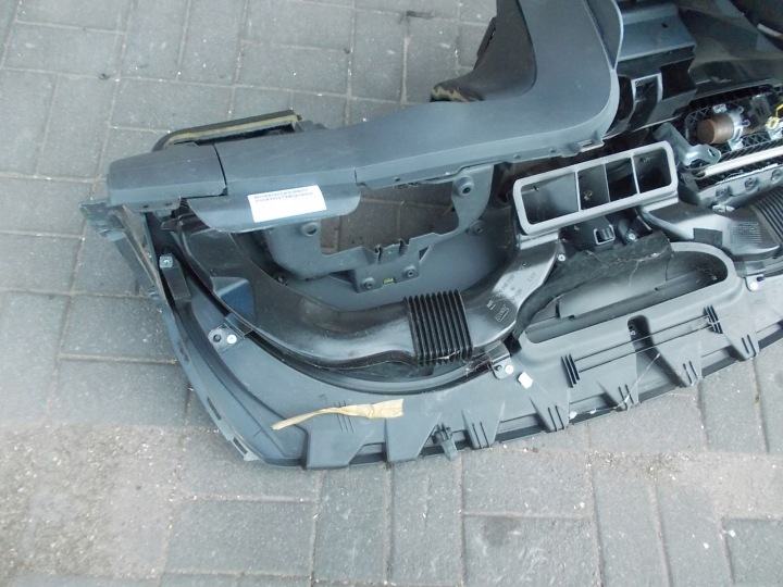 фото №11, Торпедо раздаточная консоль капот seat leon 2