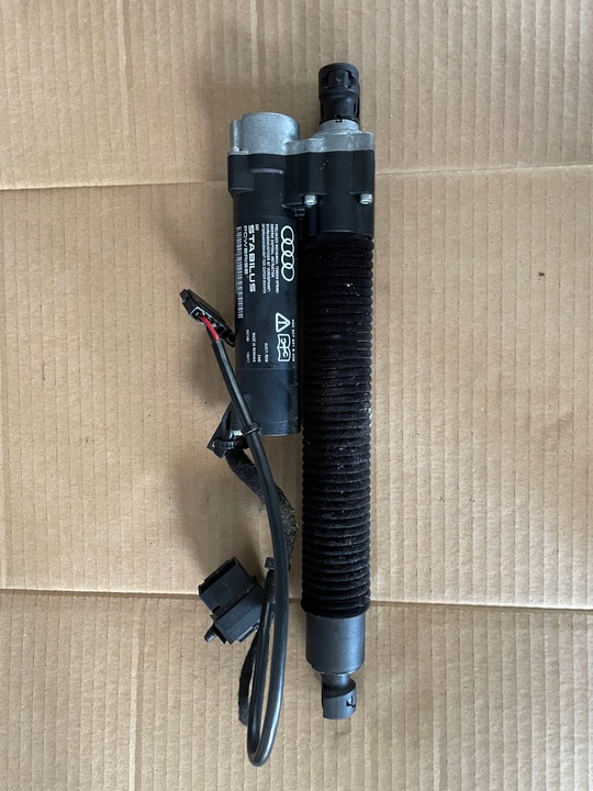 фото №1, Audi a6 c7 амортизатор задней крышки 4g5827851b