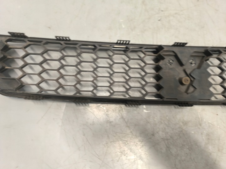 фото №9, Решётка бампера перед mitsubishi colt vi z30 рестайлинг 5d 08-12 европа 7450a457