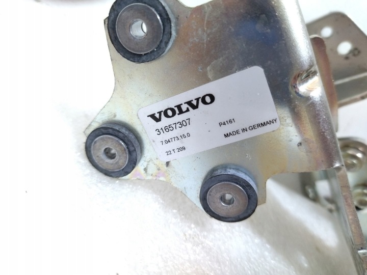 фото №9, 31657307 крепление кронштейн дополнительной насоса volvo s60 iii 2.0 мягкий гибрид