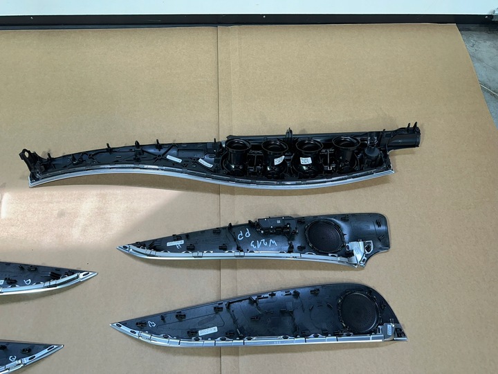 фото №9, Планки інтер'єру, декори декоративний, ґрати mercedes e w213 s, європа, фоновий