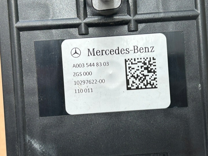 фото №8, Комплект лампа задних led mercedes actros mp4 a0035448203 + a0035448303 новый