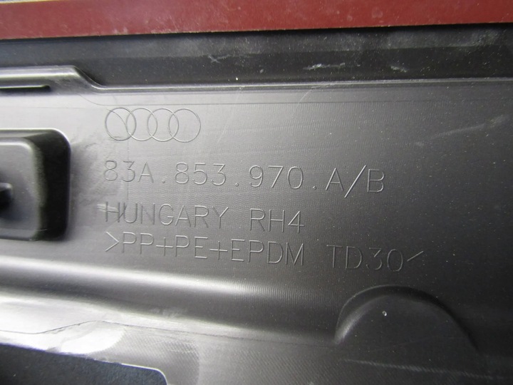 фото №12, Audi q3 ii 83a планка двері правих зад 83a853970a