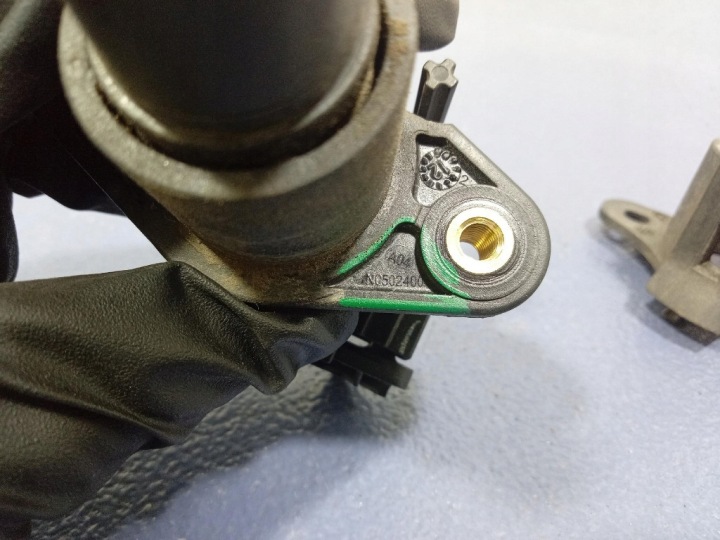 фото №6, Citroen c1 i рестайлинг 12-14 ручка кнопка крышки задней n0502400