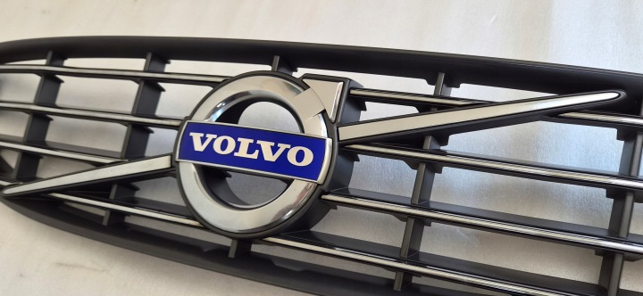 фото №16, Решітка радіатора volvo v60 i s60 ii рестайлінг 2013- 31333834 31383470