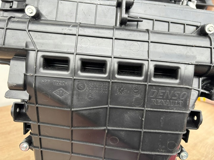 фото №8, Отопитель воздуходувка renault zoe 272702761r pak2/342