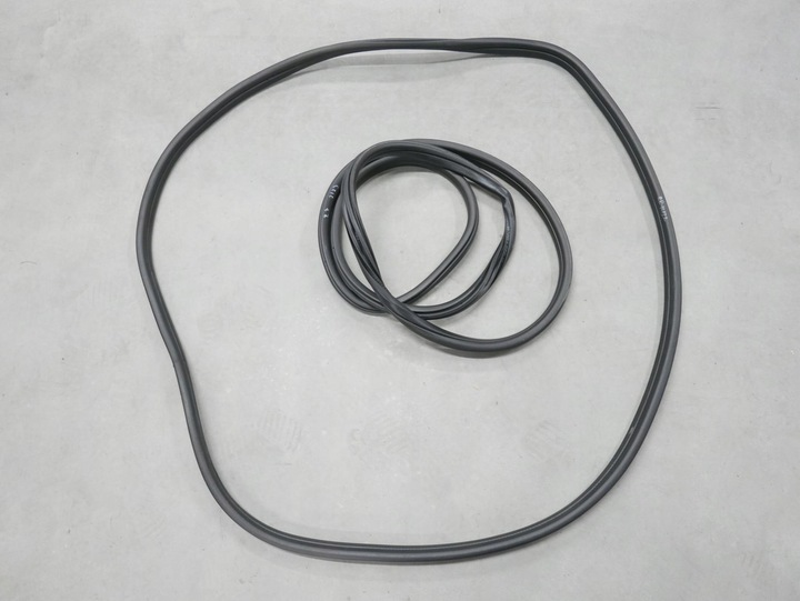 фото №1, Bmw x1 f48 прокладка двері правий перед 7349628