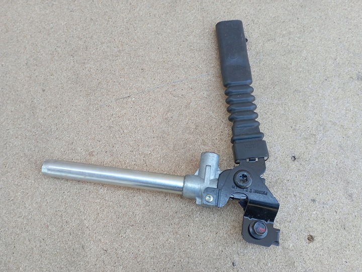 фото №1, Hyundai ix35 10-15 натяжитель pas перед правый