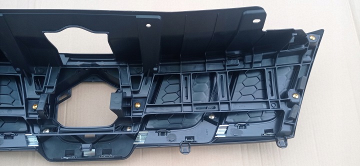 фото №11, Suzuki vitara iii нова решітка радіатора 72111-60r0 оригінал
