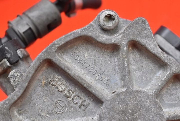 фото №7, Насос вакуум wakum 9684786780 peugeot 208 1 i 1.4 hdi 68 km 12-16