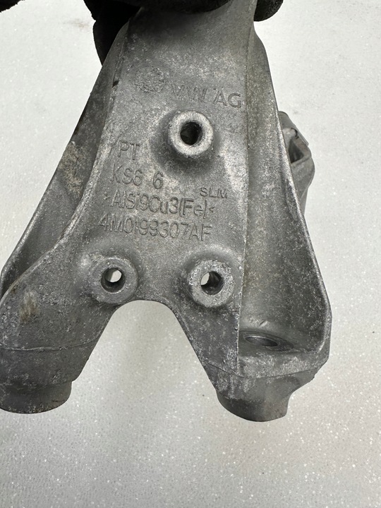 фото №5, Лапи підтримка двигуна audi vw 4m0199307af оригінал