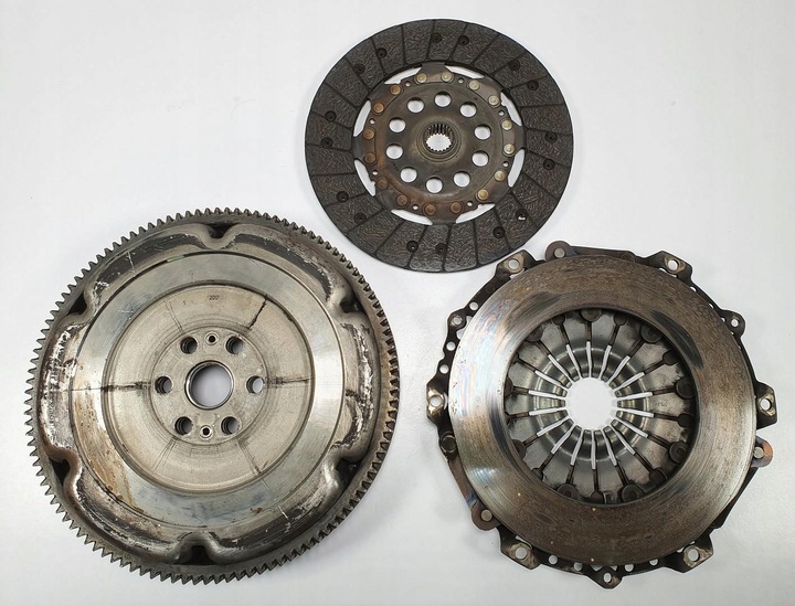 фото №5, Зчеплення комплектні двомасовий маховик ford focus mk2 2.0 16v 8m51-7550-ac bv61-7563-ba