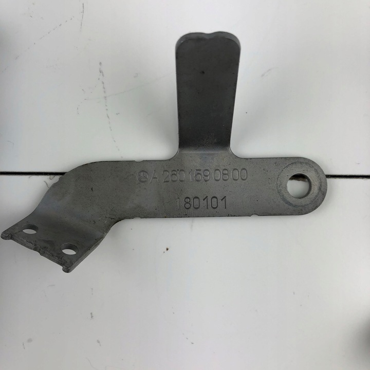 фото №7, Тримач кронштейн лапи w177 amg a35 2.0t 16v 260920