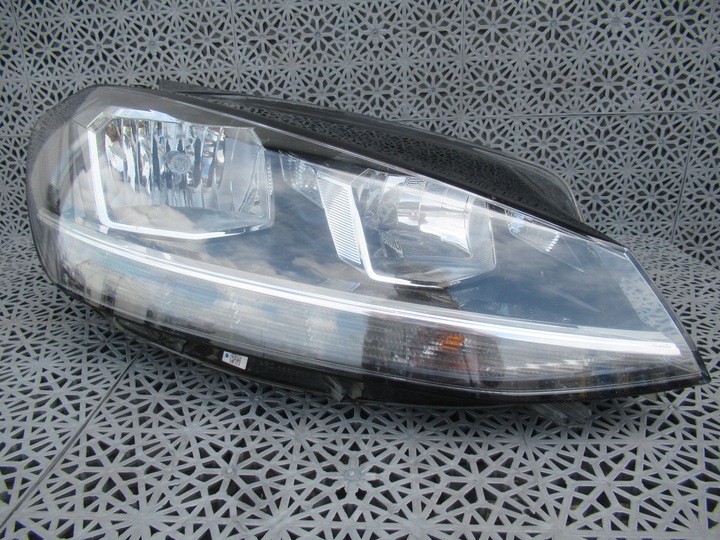 фото №1, Лампа передня права vw golf vii рестайлінг led