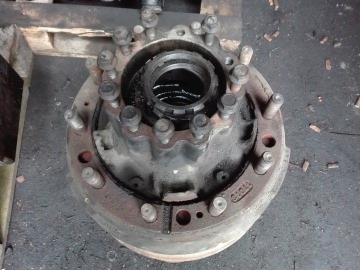 фото №1, Ступиця зад man f2000 барабан