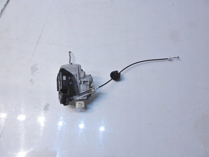 фото №16, Замок двері лівий перед 9 pin audi a4 b7 8e1837015aa