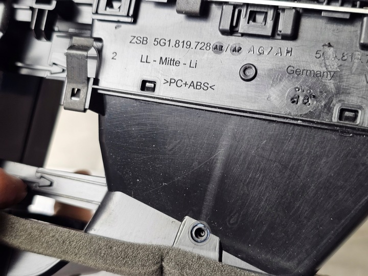 фото №9, Рамка корпус радио навигации дисплея vw golf vii 7 решётка воздуховод