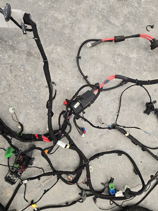 фото №11, Audi q7 15- установка жгут кабины