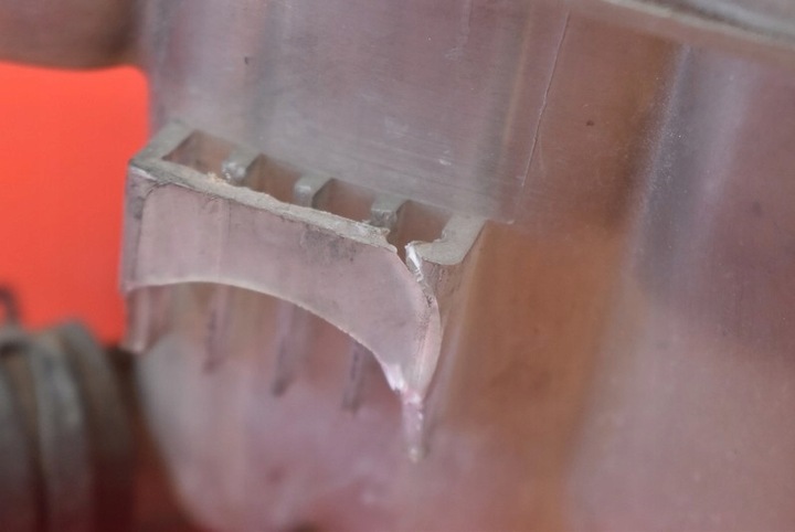 фото №7, Бачок розширювальний 3m5h8k218 mazda 3 1 i bk 1.6 citd 109 km 03-06