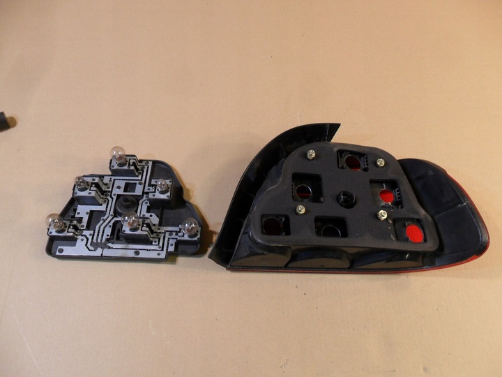 фото №14, Лампа левый зад bmw e39 sedan 8358031