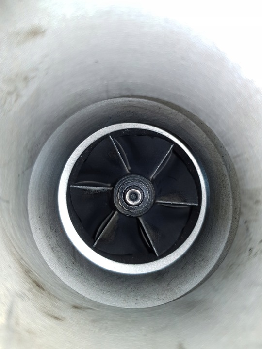 фото №8, Турбонагнетатель турбина 724779 bmw e90 e91 e87 e60 2.0d n47d20a